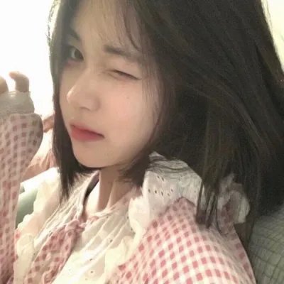 二人漫步几春秋